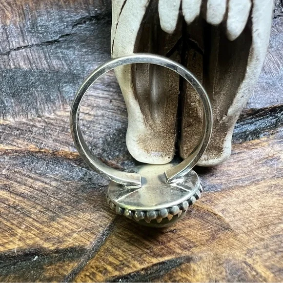Sterling Silver Kingman Turquoise Ring Size 7.75 Green Round Cabochon Southwest - Picture 7 of 13
